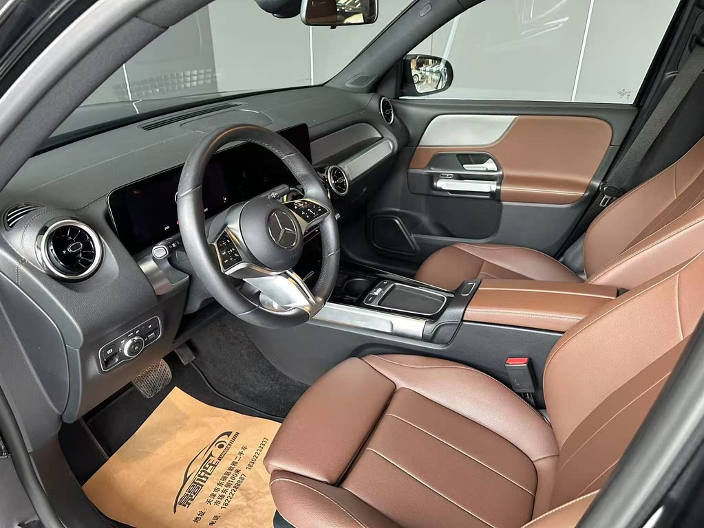 MERCEDES BENZ GLB 2024