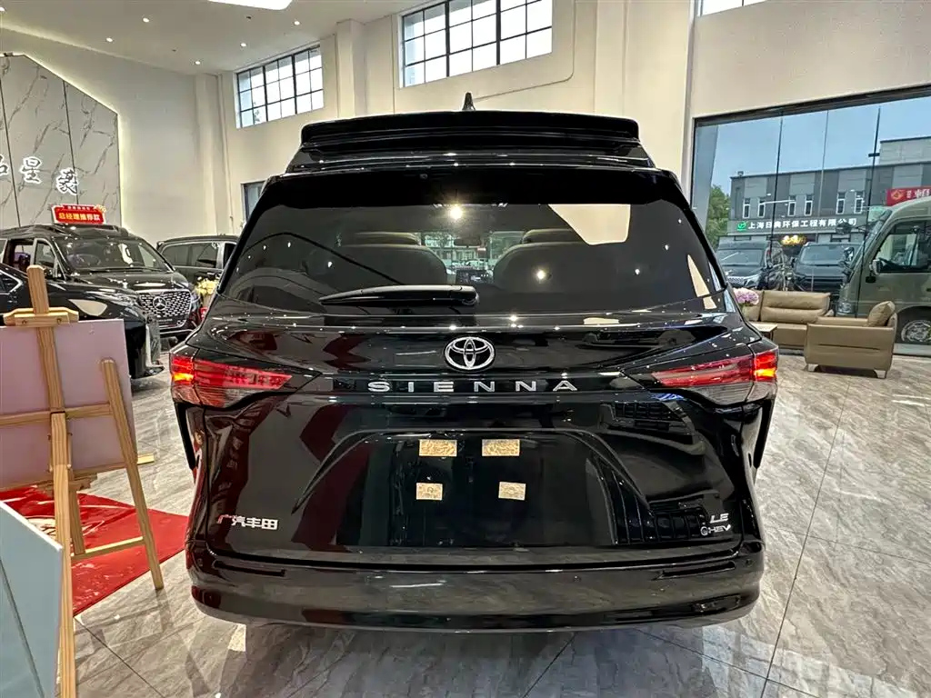 TOYOTA SIENNA SIENNA 2024