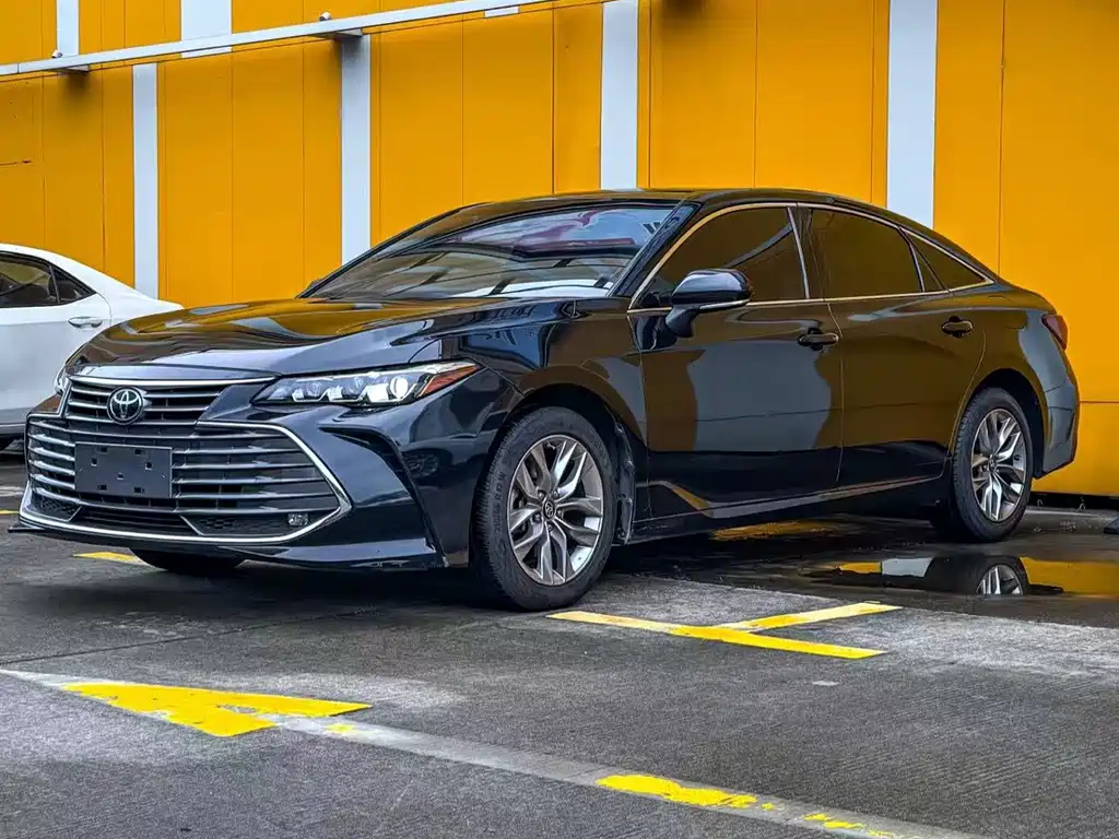 TOYOTA AVALON 2019