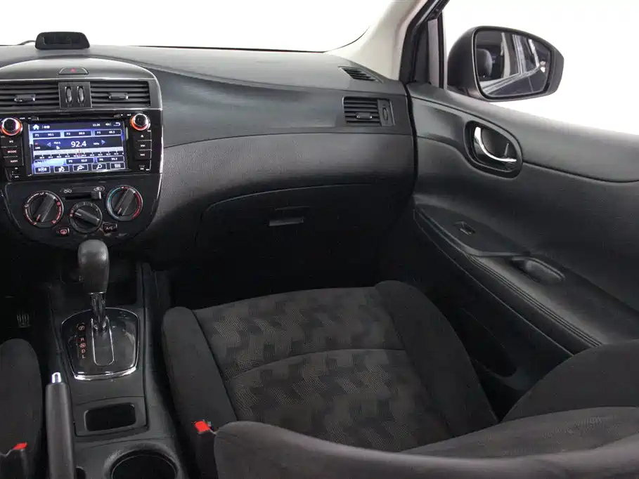 NISSAN TIIDA TIIDA 2015