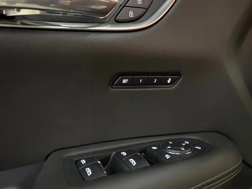 CADILLAC XT6 2022