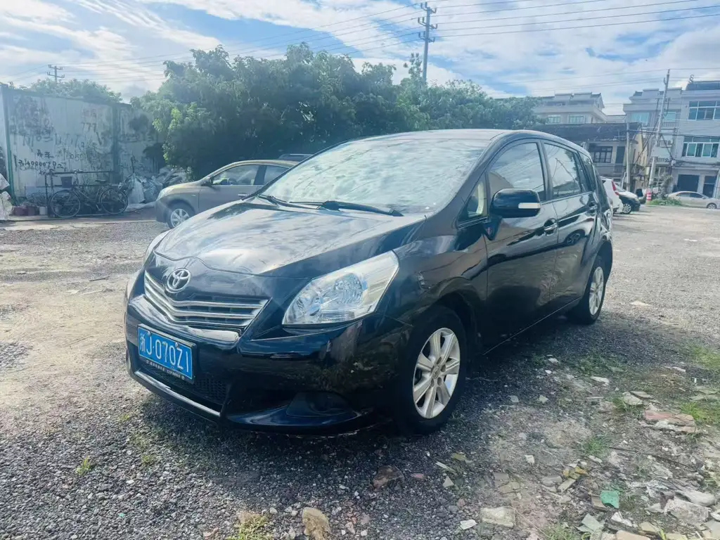 TOYOTA ESCAPE 2014