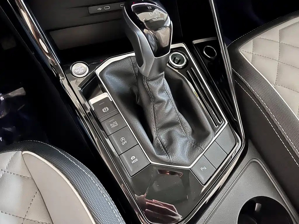 VOLKSWAGEN TAYRON 2023