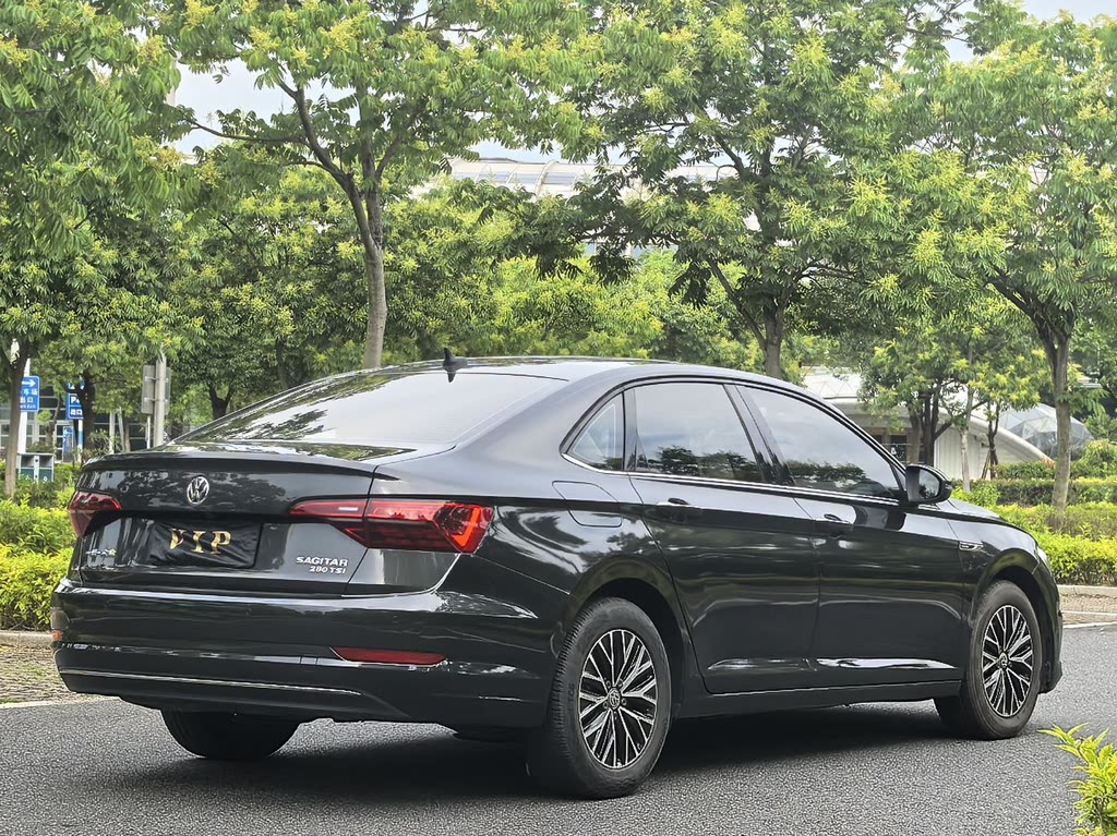 VOLKSWAGEN SAGITAR 2021