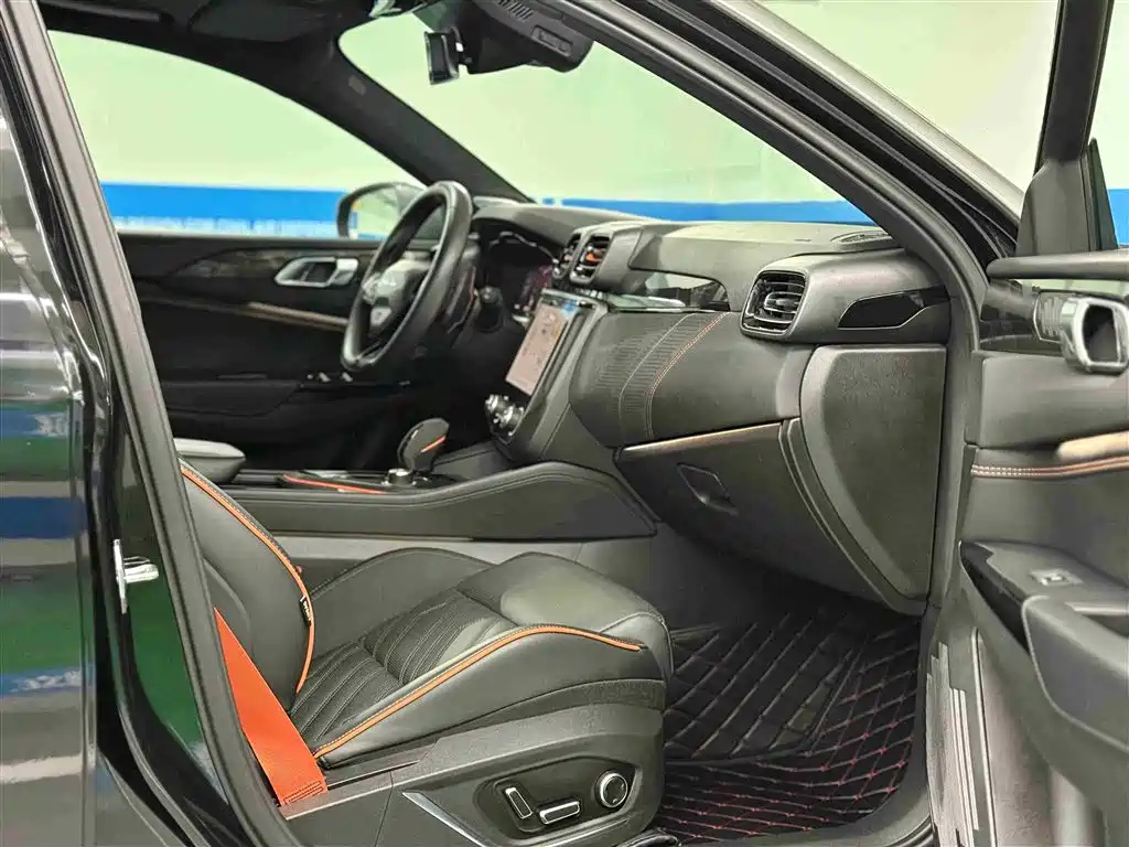 LYNK&CO 02 HATCHBACK 2021