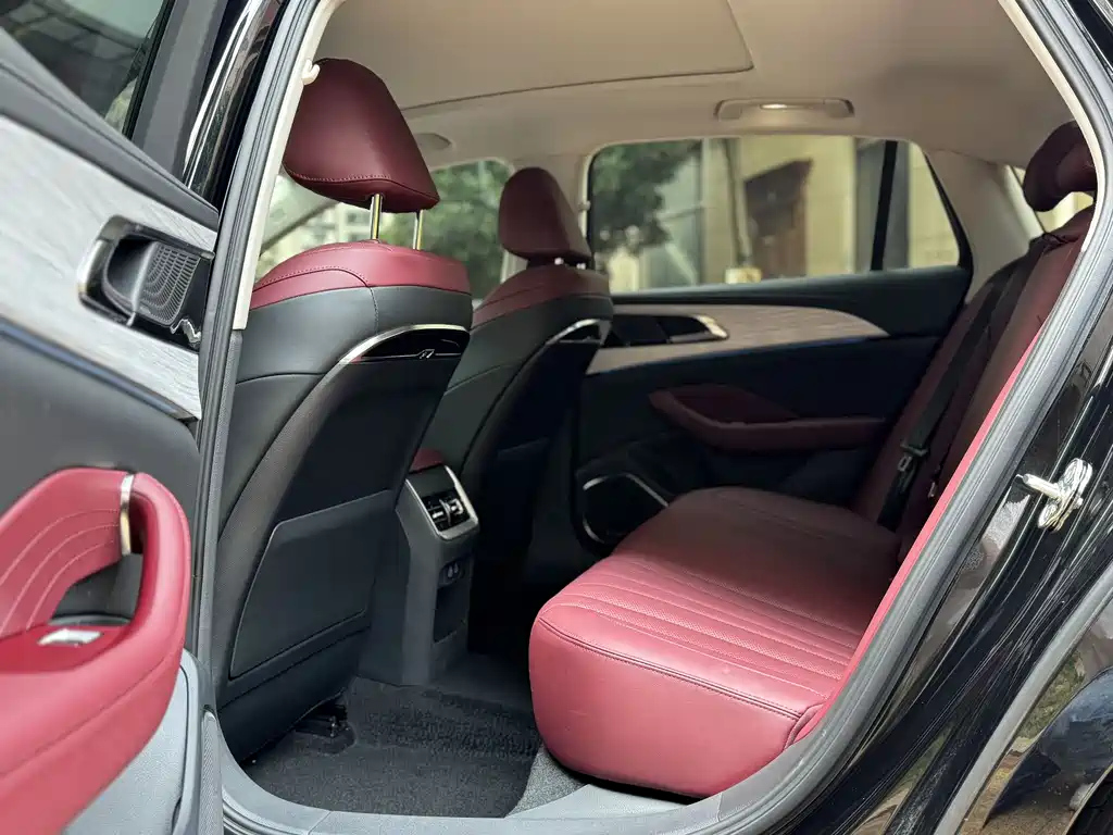 HONGQI H5 2025