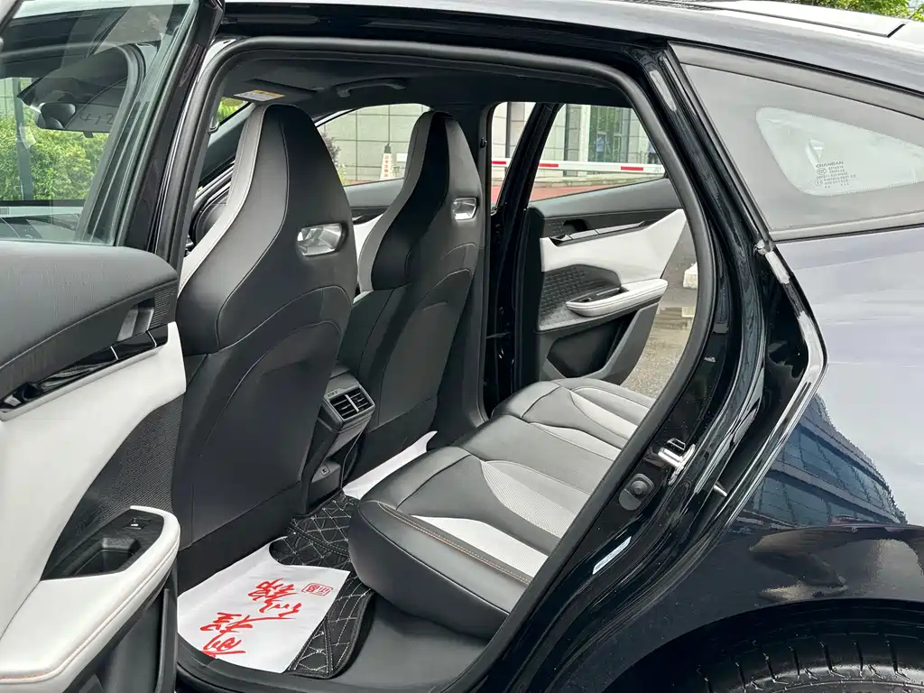 CHANGAN UNI-V SMART IDD 2024