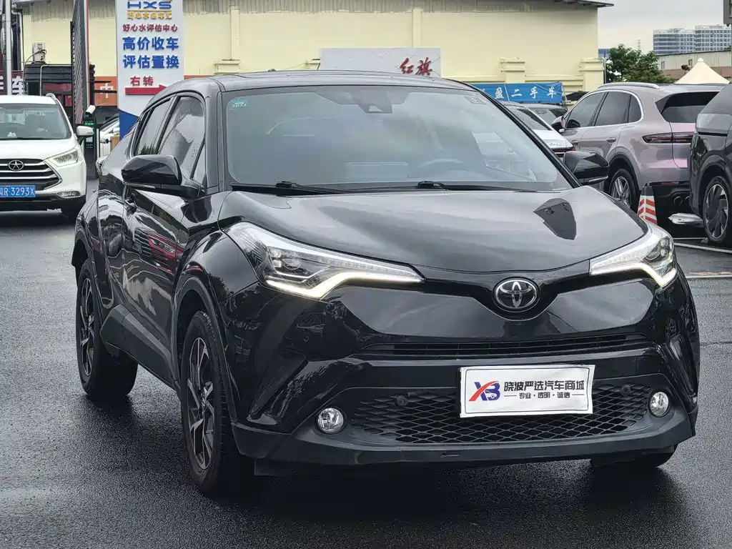 TOYOTA C-HR 2018