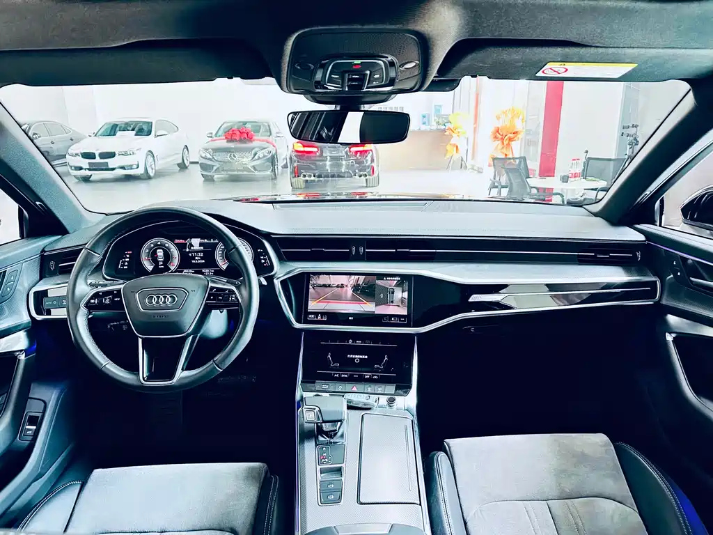 AUDI A6L 2023