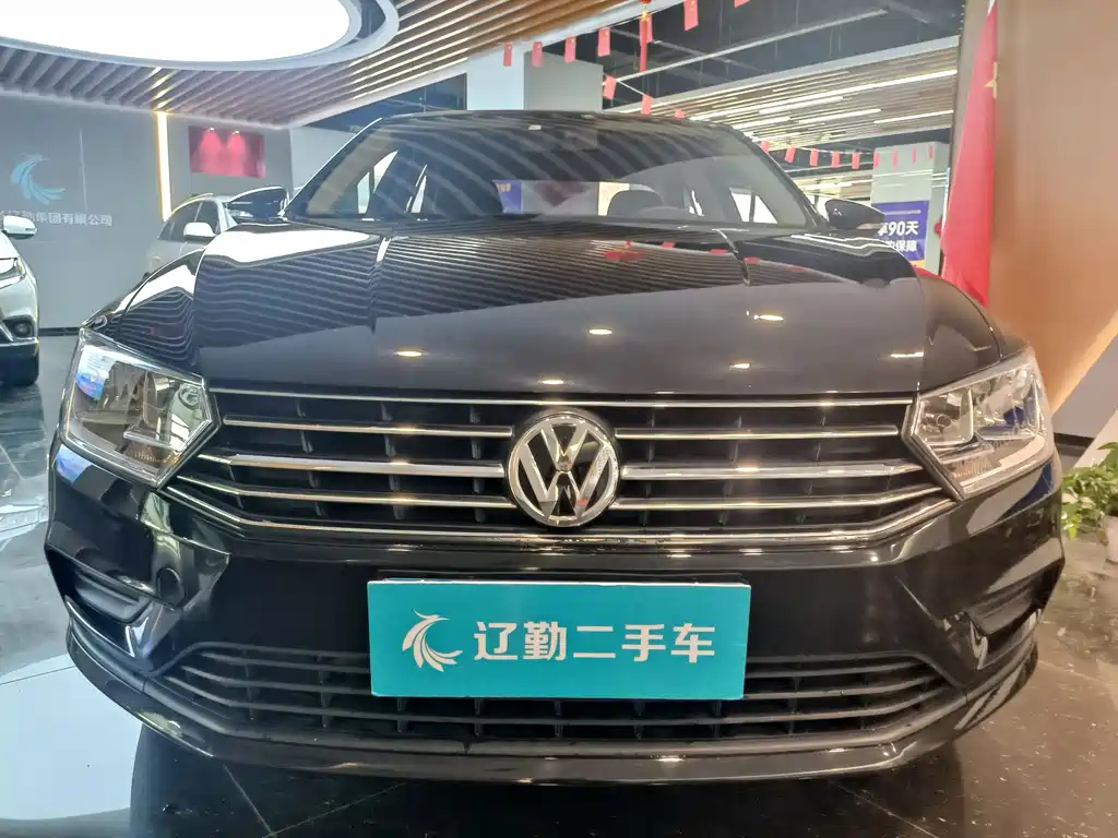 VOLKSWAGEN BORA 2018
