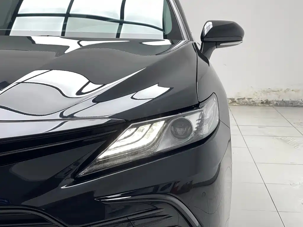 TOYOTA CAMRY 2023