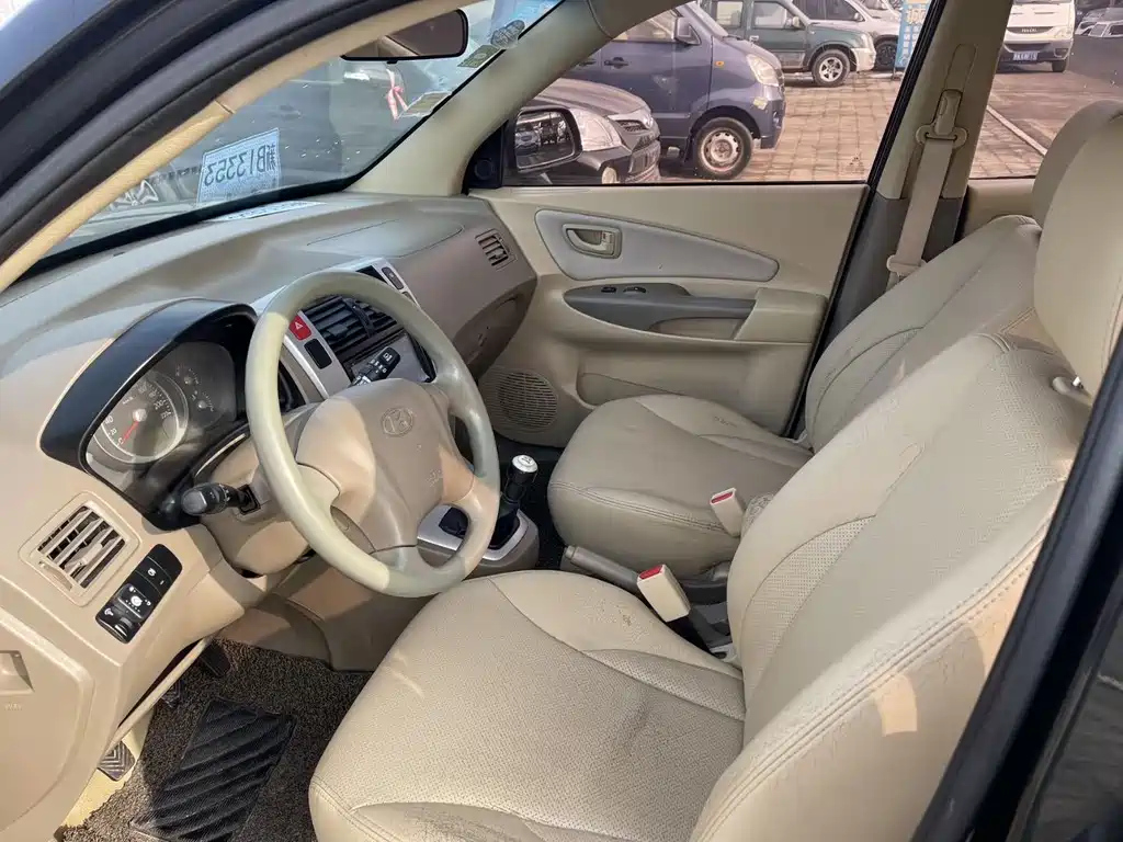 HYUNDAI TUCSON 2012