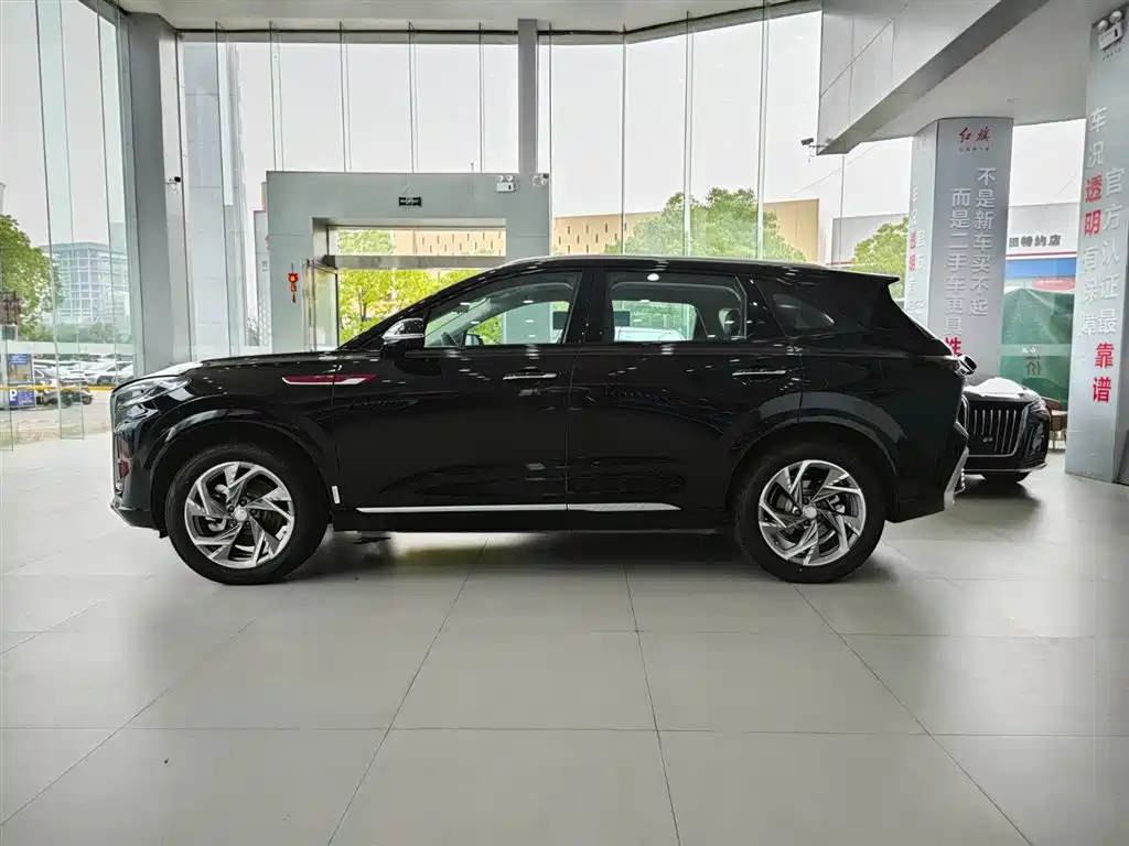 HONGQI HS3 PHEV 2024