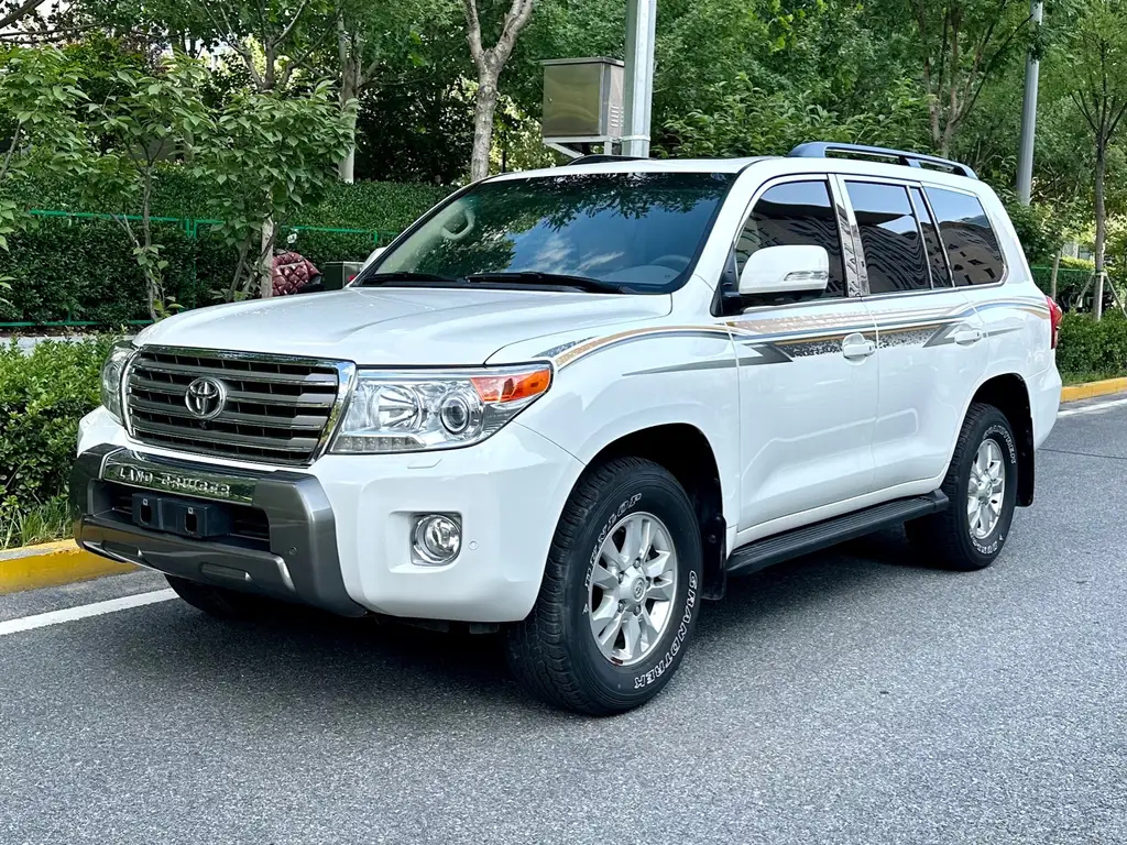 TOYOTA LAND CRUISER 2012