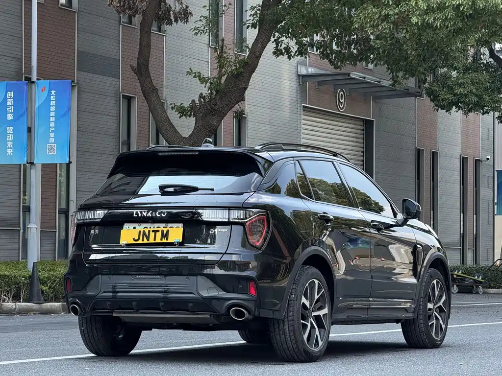 LYNK&CO 01 NEW ENERGY 2022