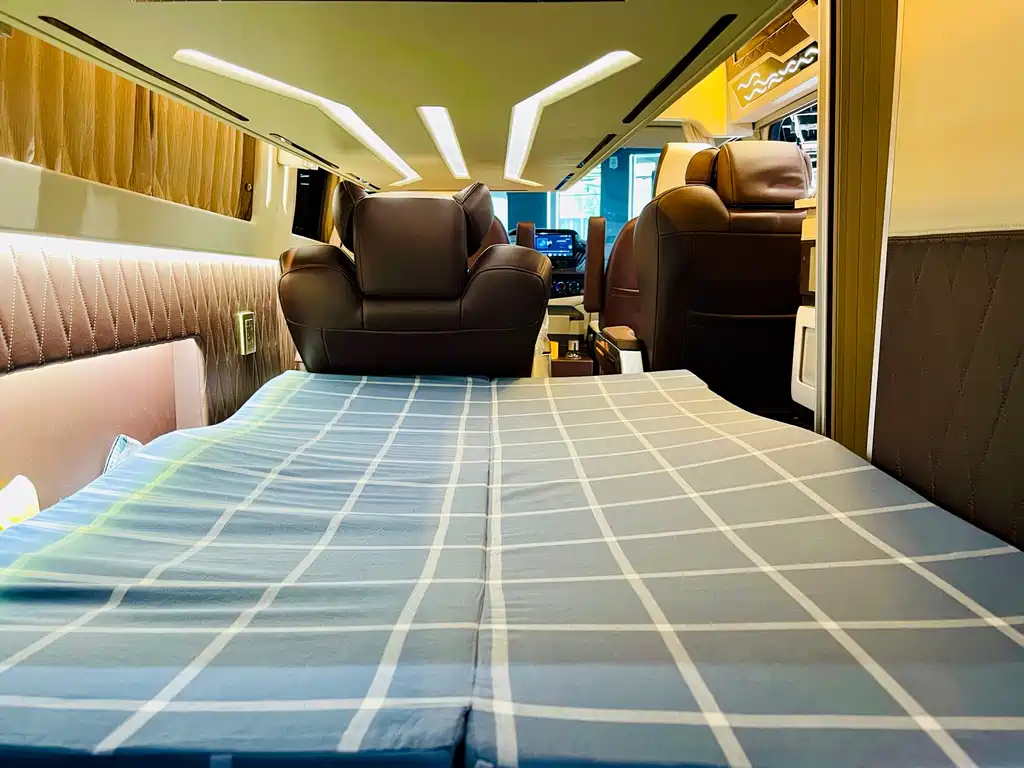 FORD TRANSIT 2022