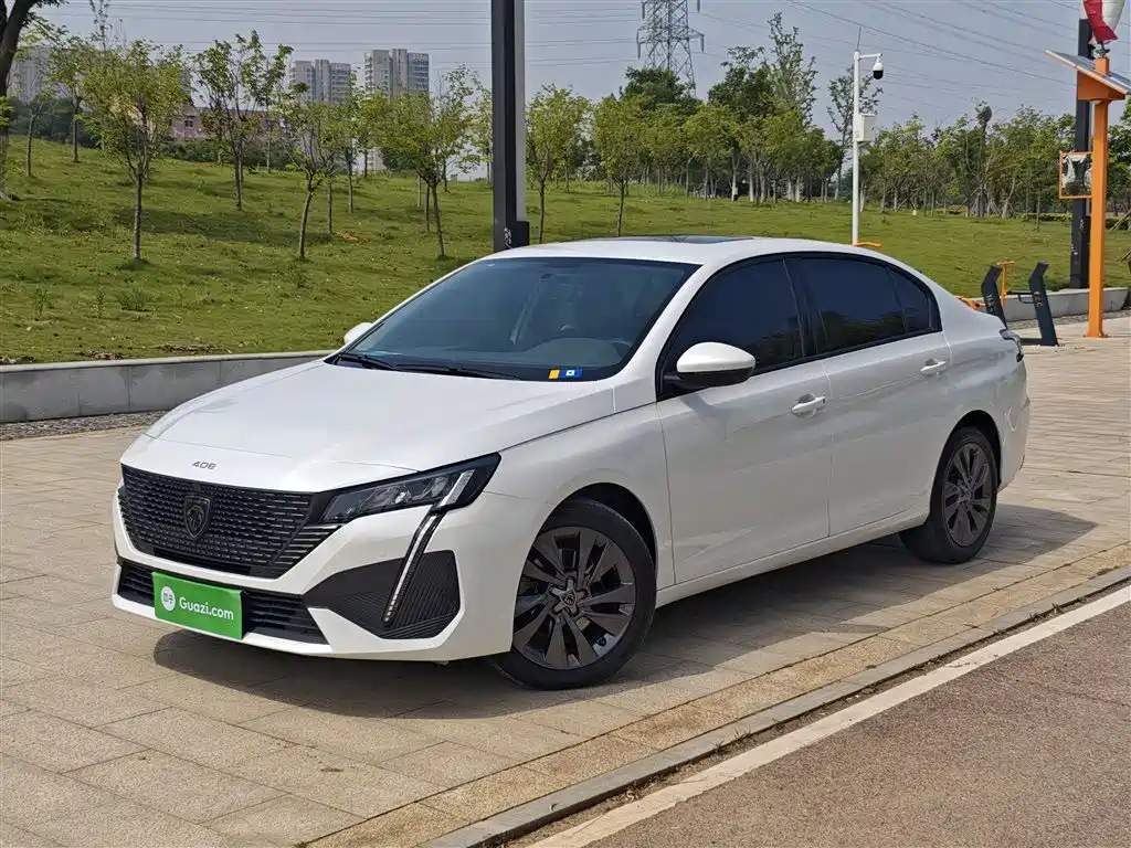 PEUGEOT 408 2022