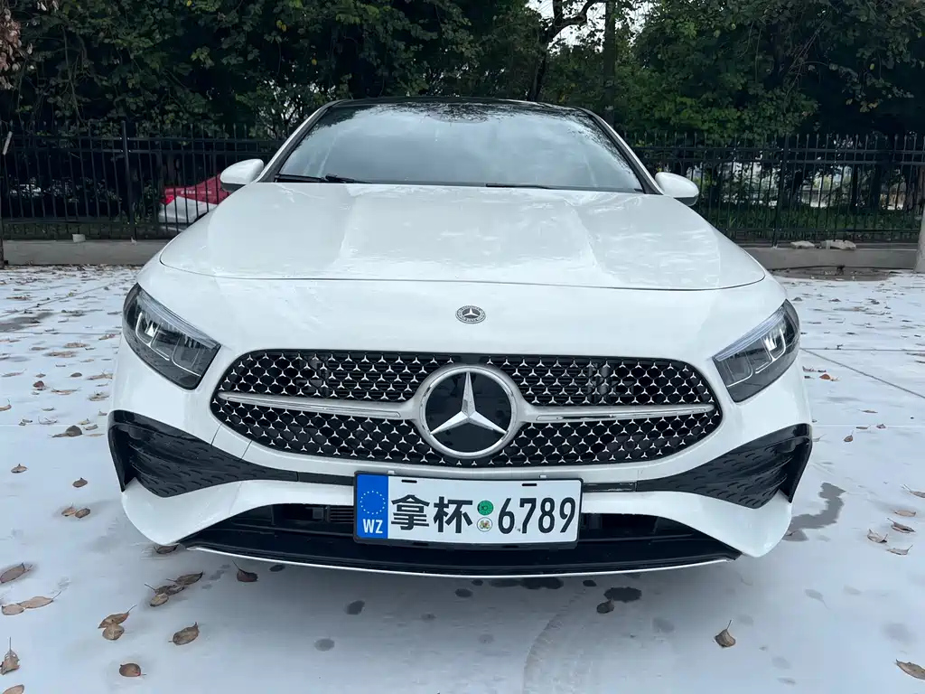 MERCEDES BENZ A-CLASS 2024