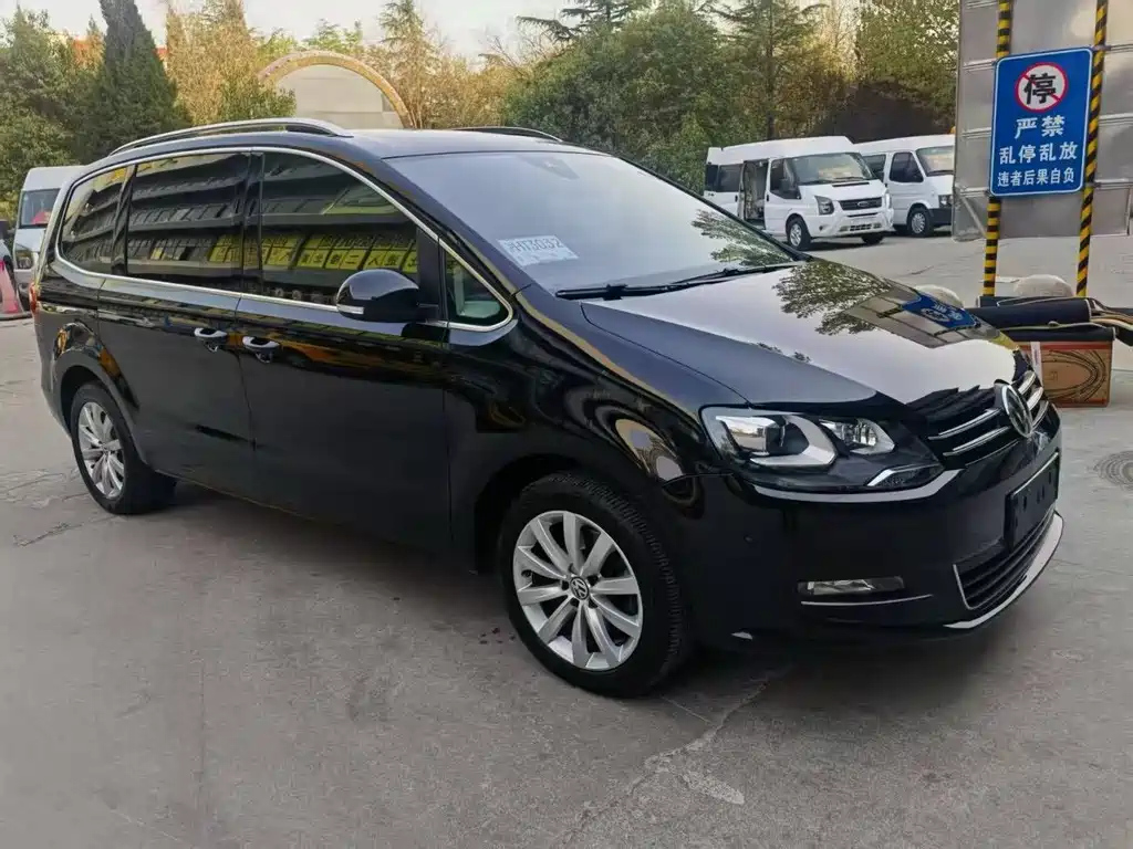 VOLKSWAGEN SHARAN 2014
