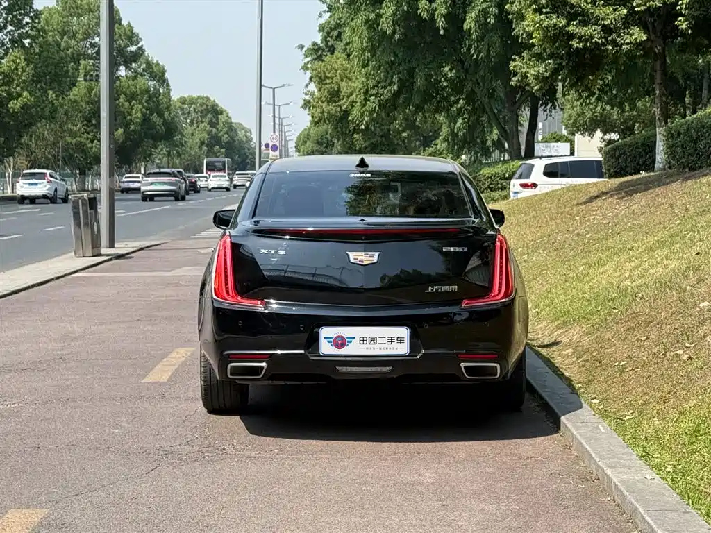 CADILLAC XTS 2018