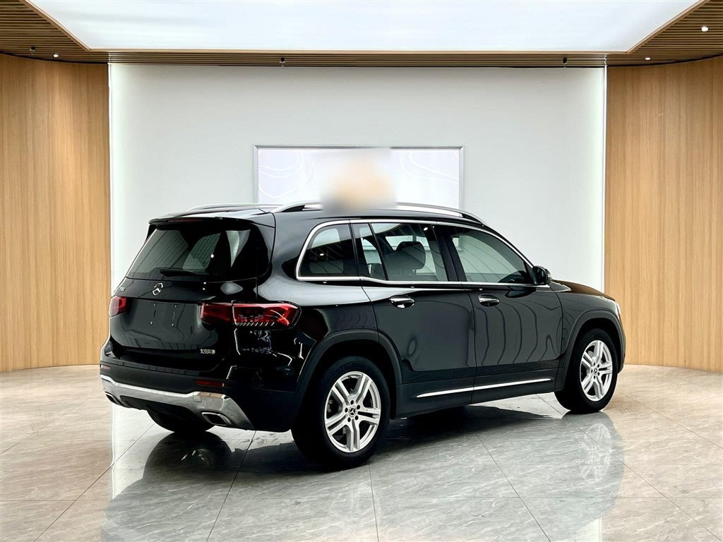 MERCEDES BENZ GLB 2021