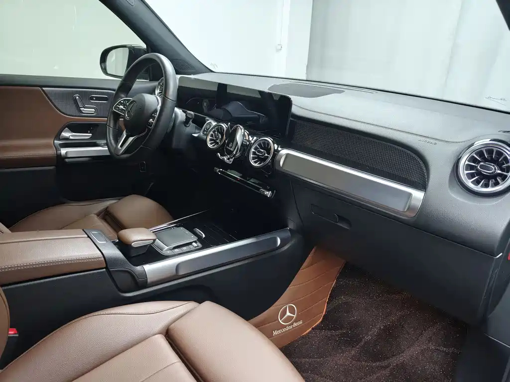 MERCEDES BENZ GLB 2022