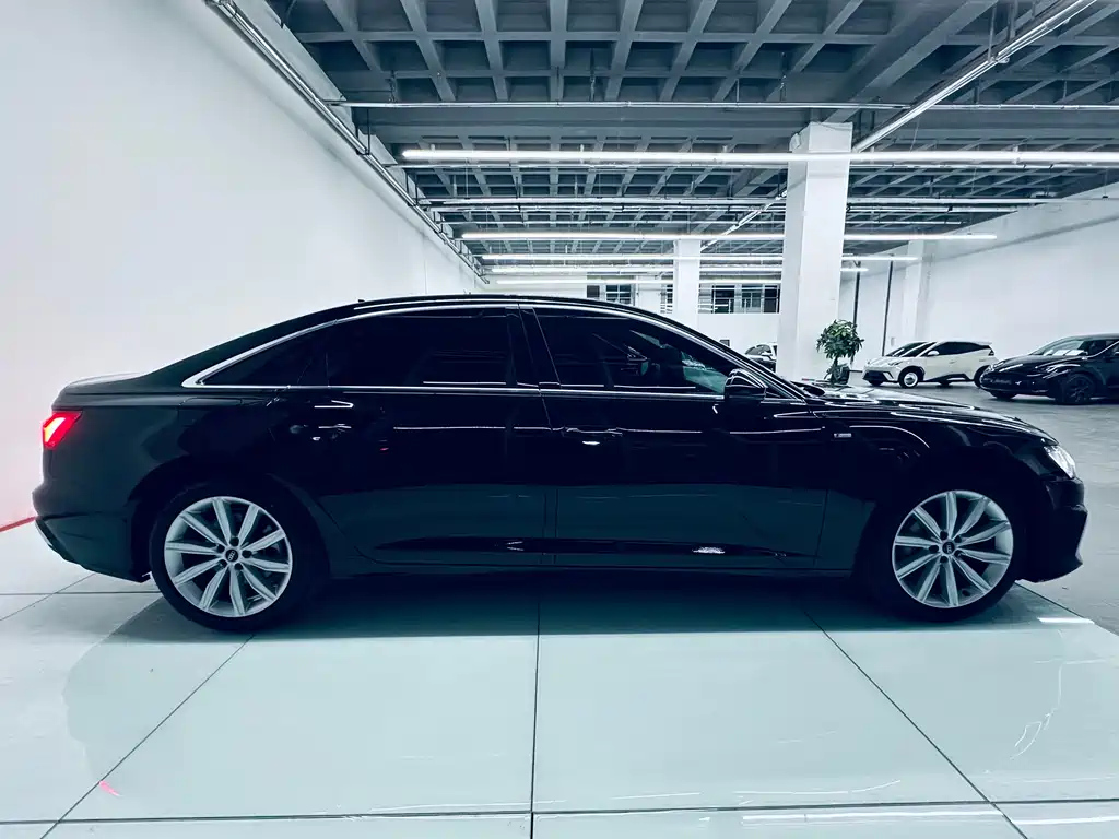 AUDI A6L 2023