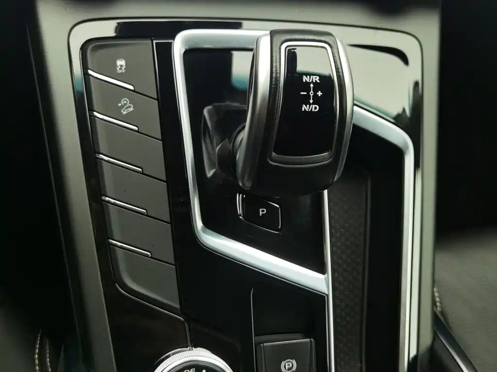 GEELY AUTO BOYUE 2022