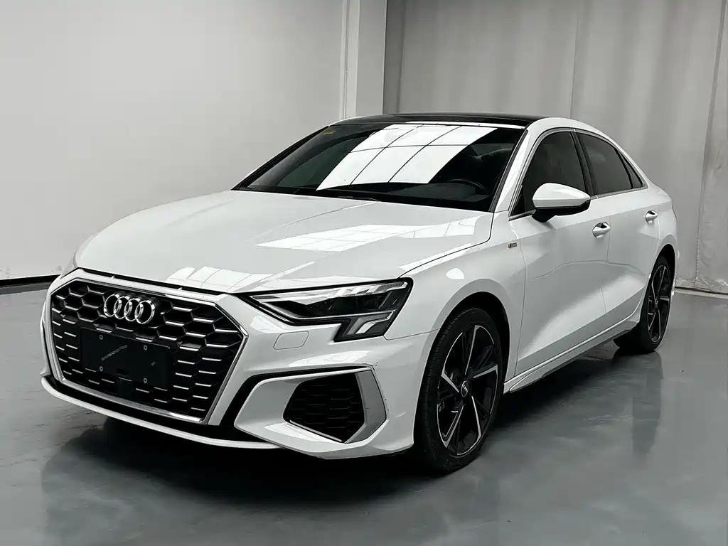 AUDI A3 2021