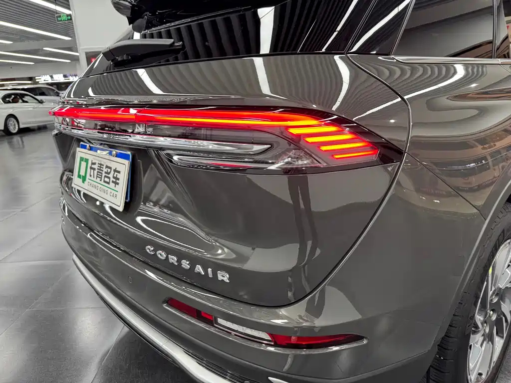 LINCOLN ADVENTURER 2023