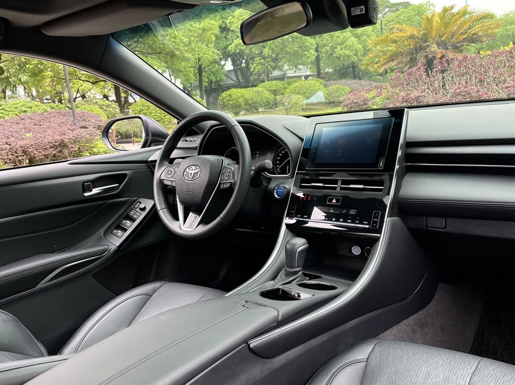 TOYOTA AVALON 2023