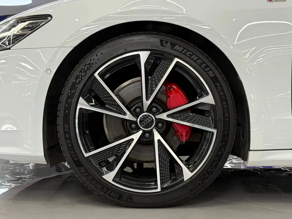 AUDI A7 2023