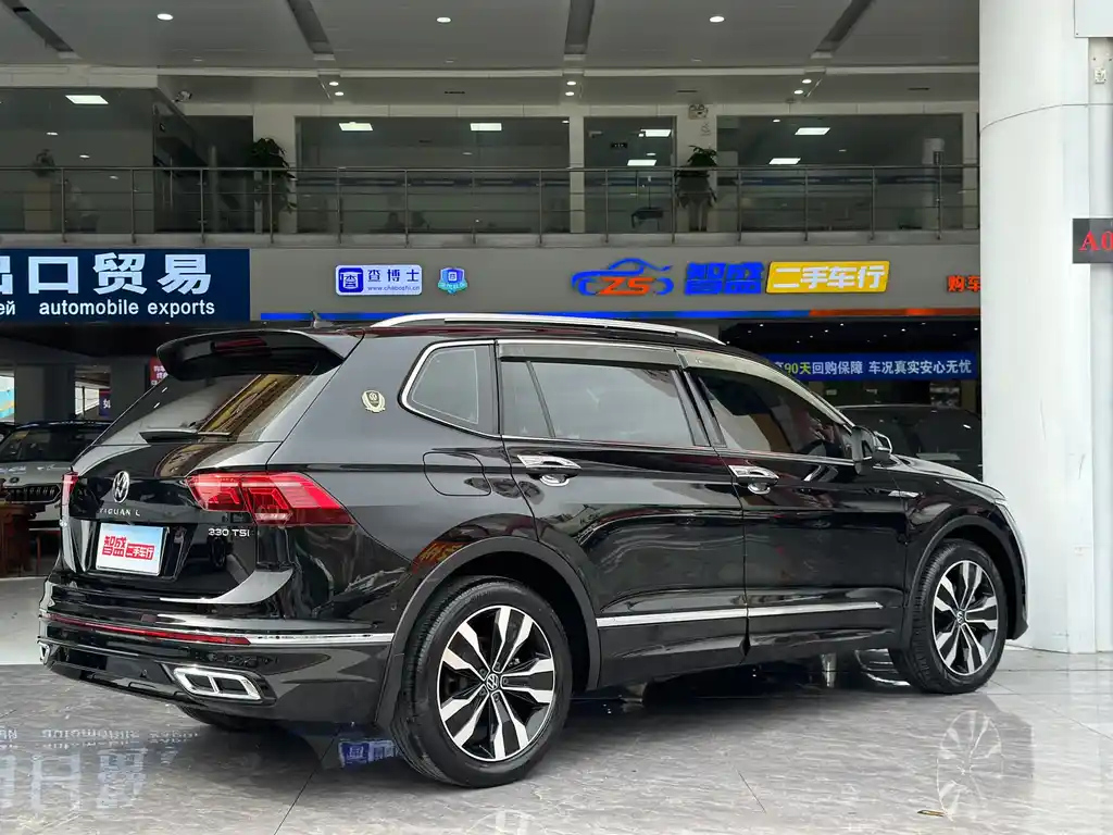 VOLKSWAGEN TIGUAN L 2022