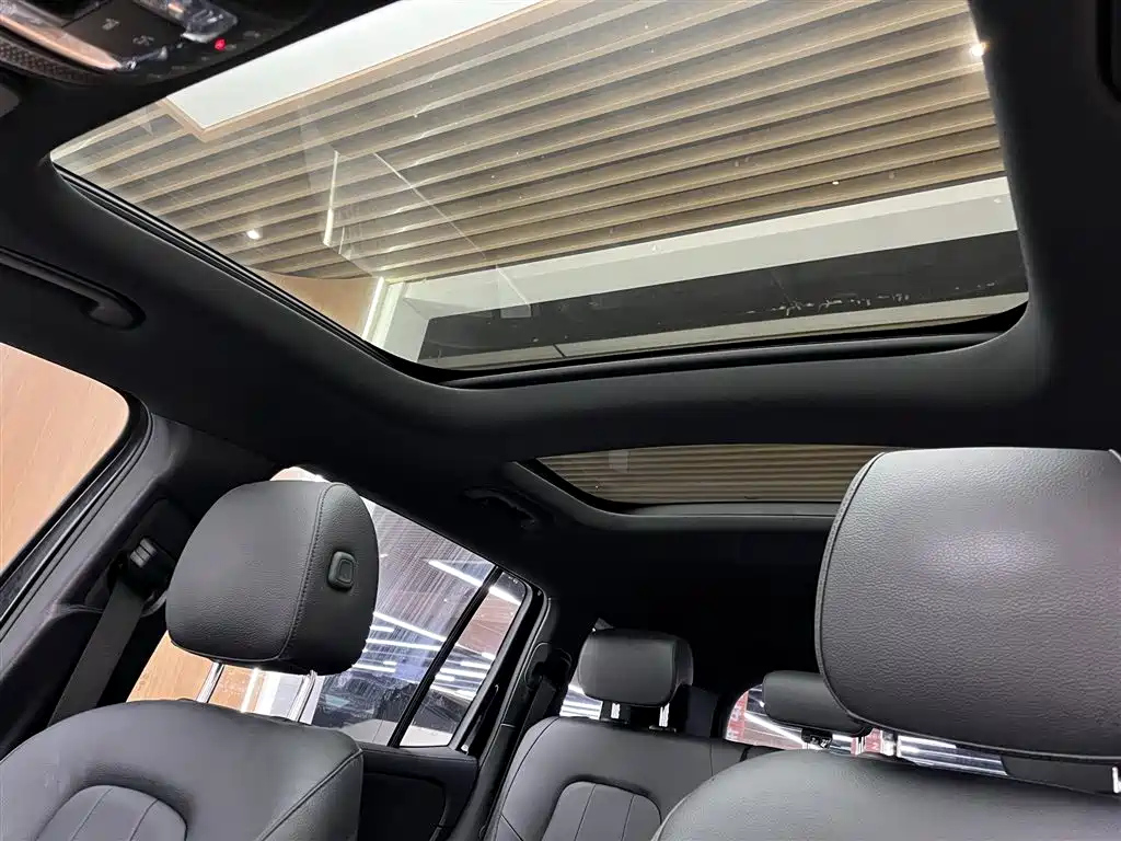 MERCEDES BENZ GLB 2021