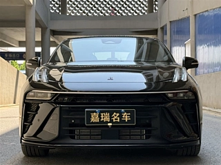LYNK&CO 03