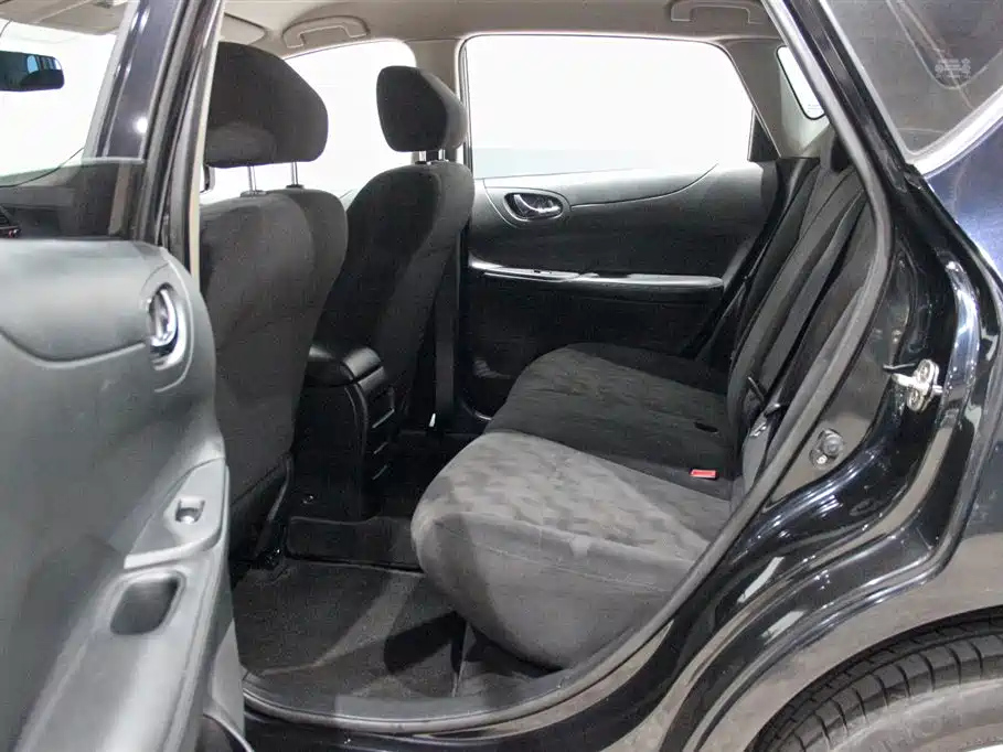 NISSAN TIIDA TIIDA 2015