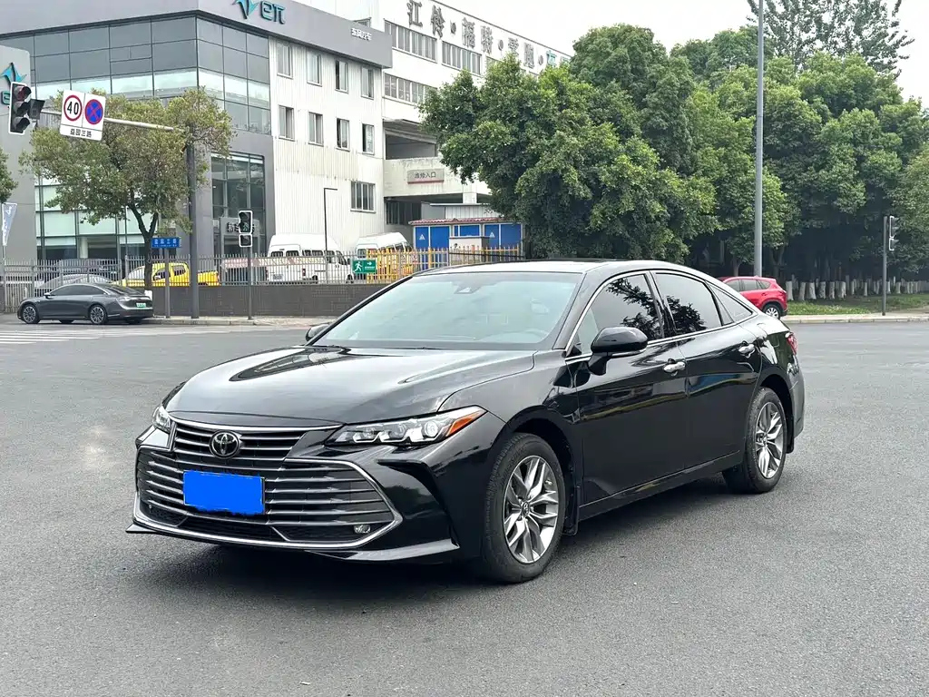 TOYOTA AVALON 2022