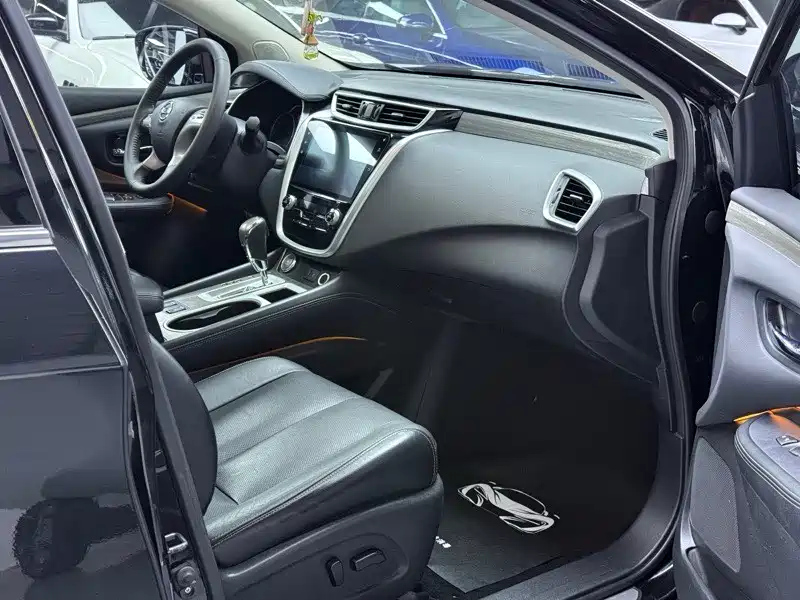 NISSAN MURANO 2019