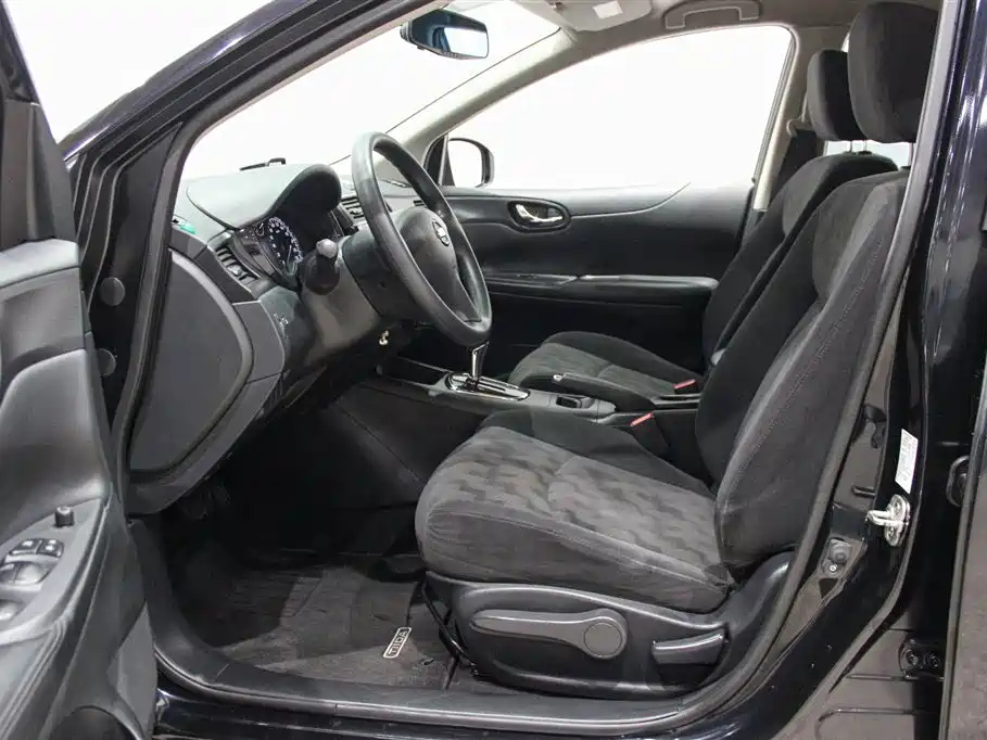 NISSAN TIIDA TIIDA 2015