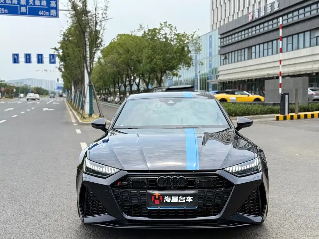 AUDI RS 7