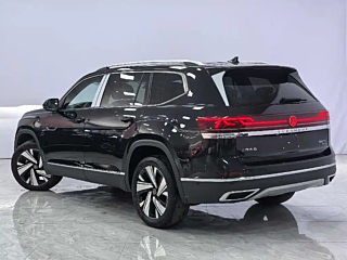 VOLKSWAGEN TOURAN 2024