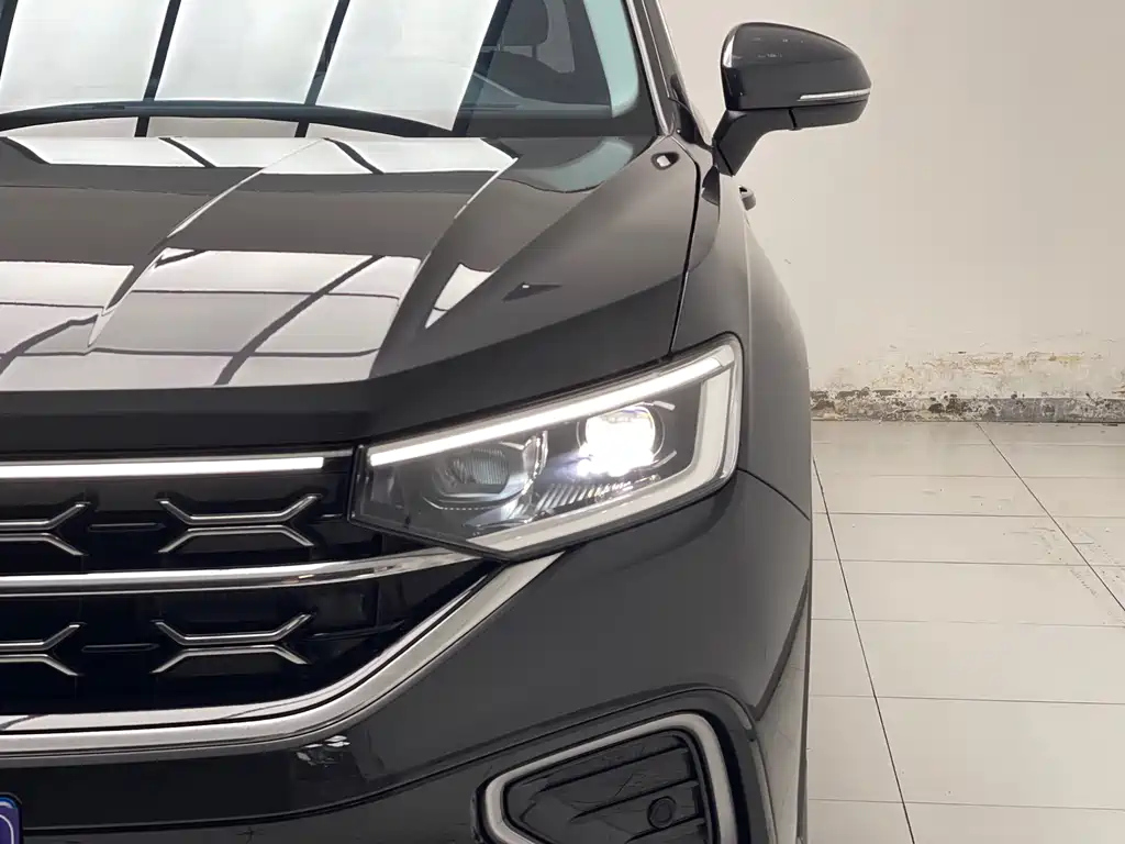 VOLKSWAGEN TAYRON 2023
