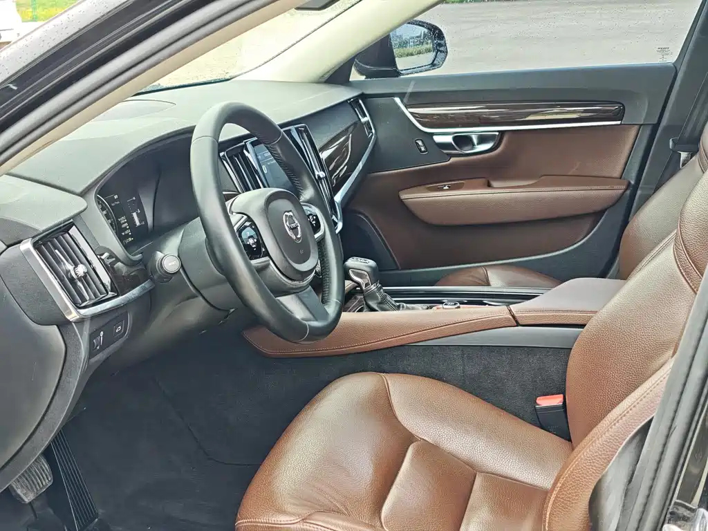 VOLVO S90 2018