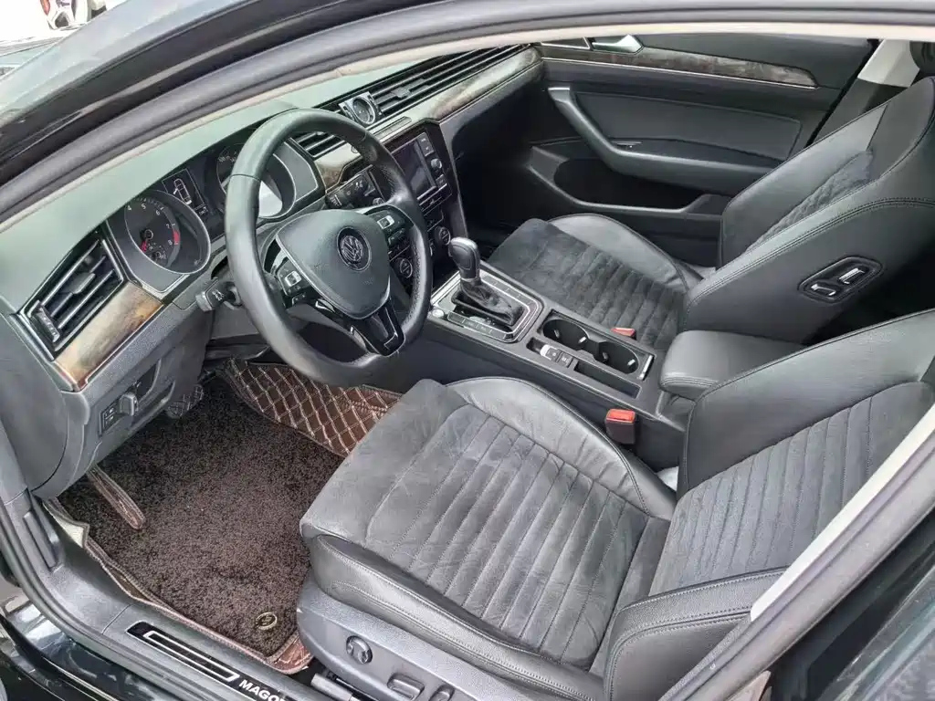 VOLKSWAGEN MAGOTAN 2018