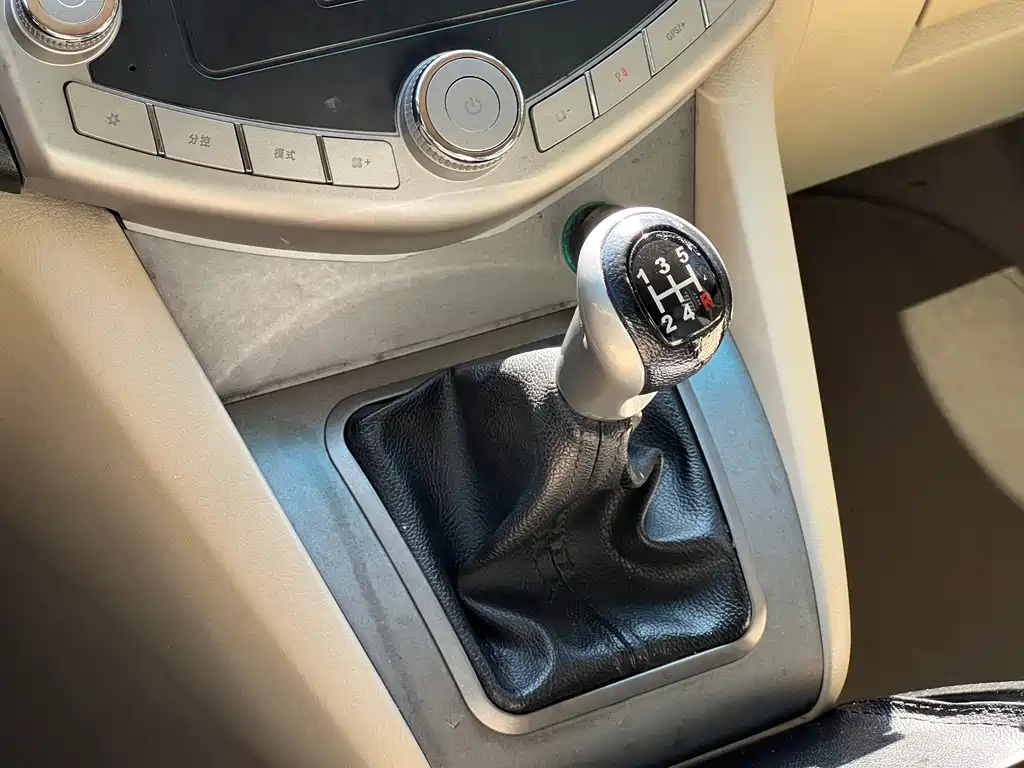 BYD S6 2013