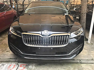 SKODA SUPERB 2019