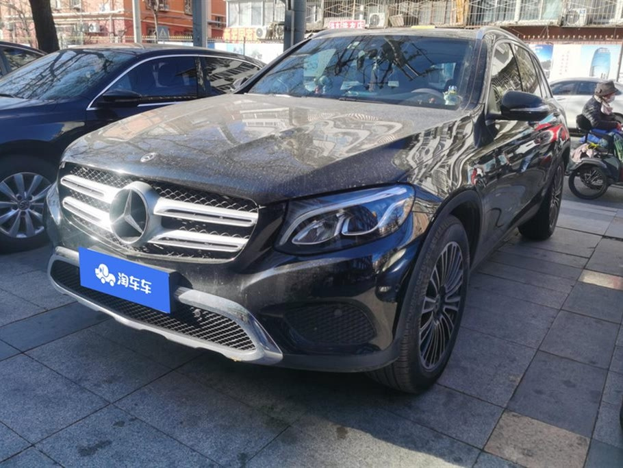 MERCEDES BENZ GLC