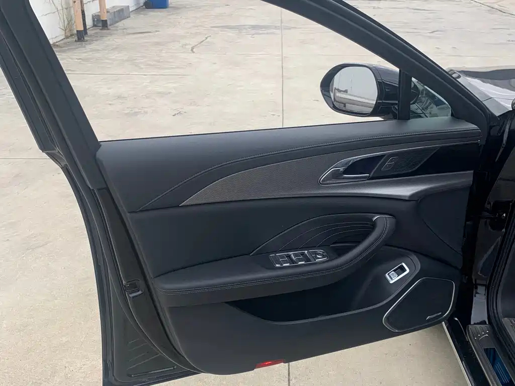 HONGQI H5 2023