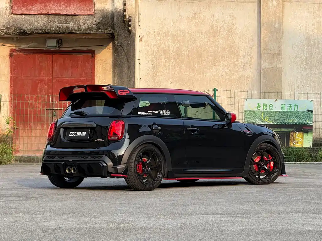 MINI JCW 2022