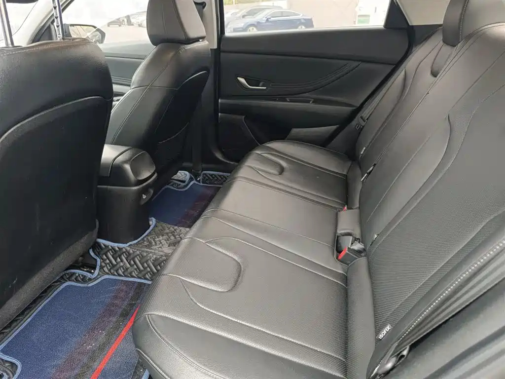 HYUNDAI ELANTRA 2022